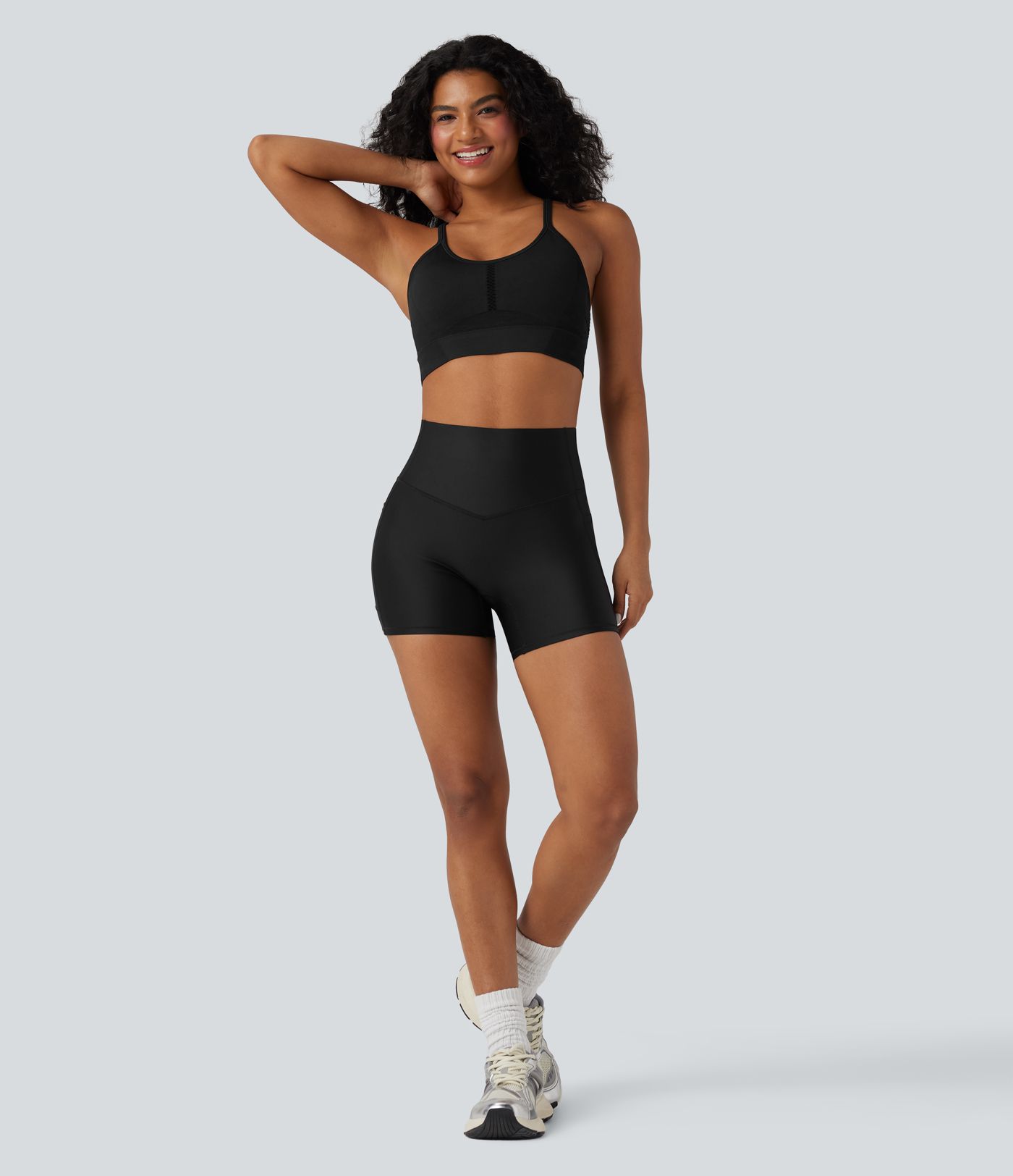 Seamless Flow – leicht stützender, gehäkelter Yoga-Sport-BH mit U-Ausschnitt