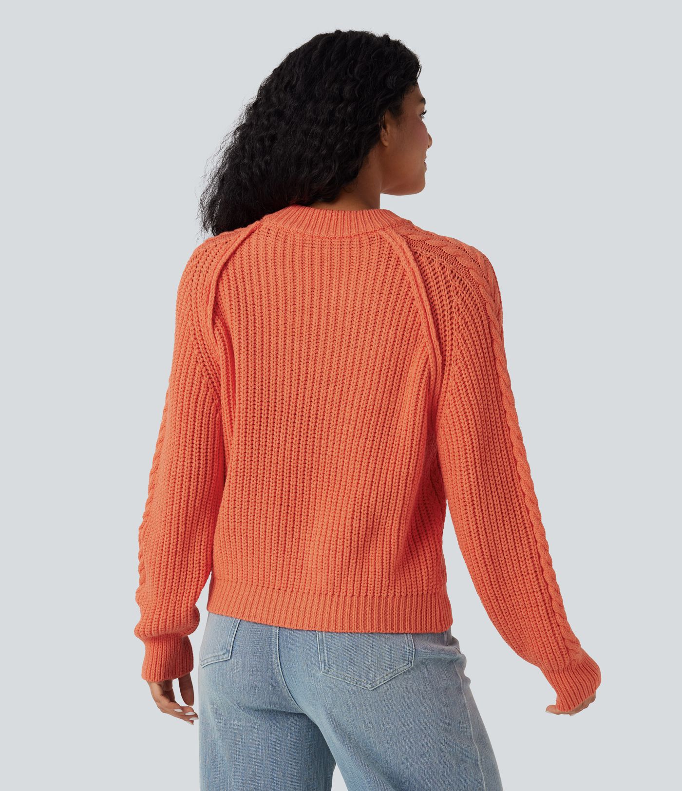 Pull ample torsade à col rond et manches longues raglan