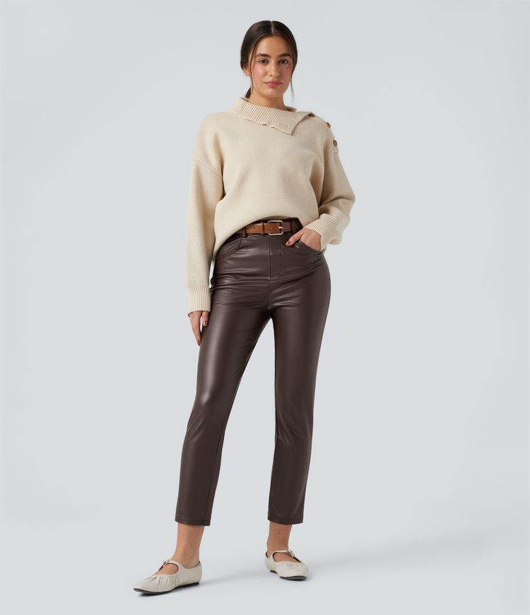 Pantalones casuales ajustados de tiro medio elásticos de PU con polar en largo 7/8 y con bolsillos