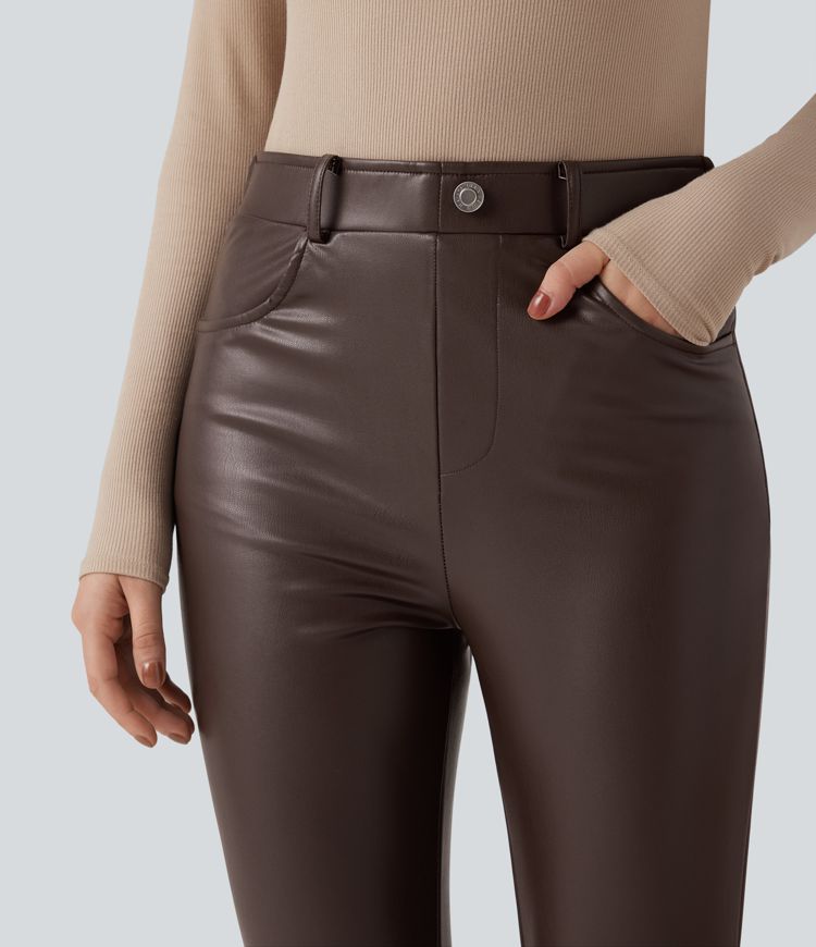 Pantalones casuales ajustados de tiro medio elásticos de PU con polar en largo 7/8 y con bolsillos