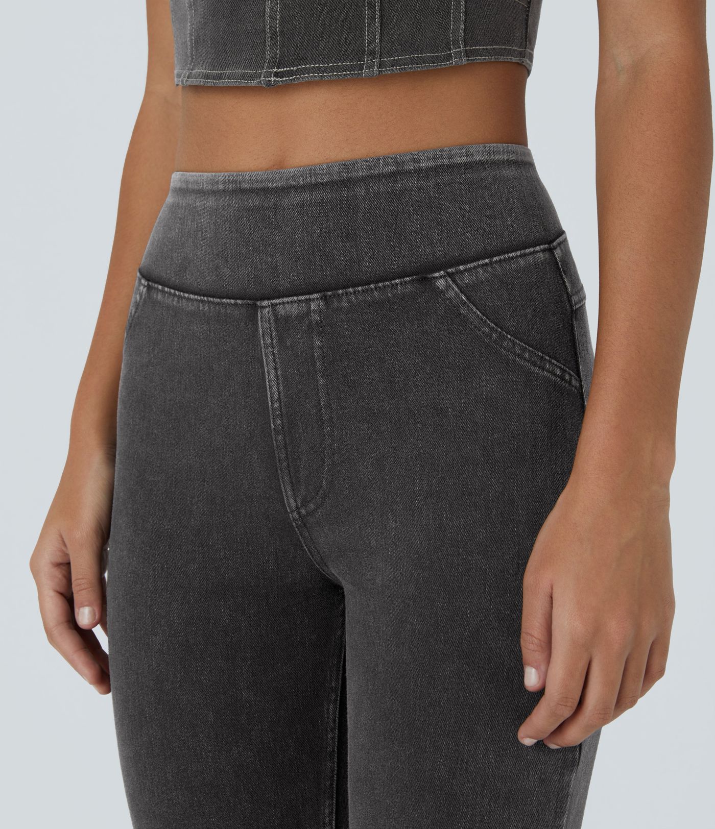 Leggings Halara Flex™ Denim elásticos en longitud capri de tiro alto con bolsillos traseros