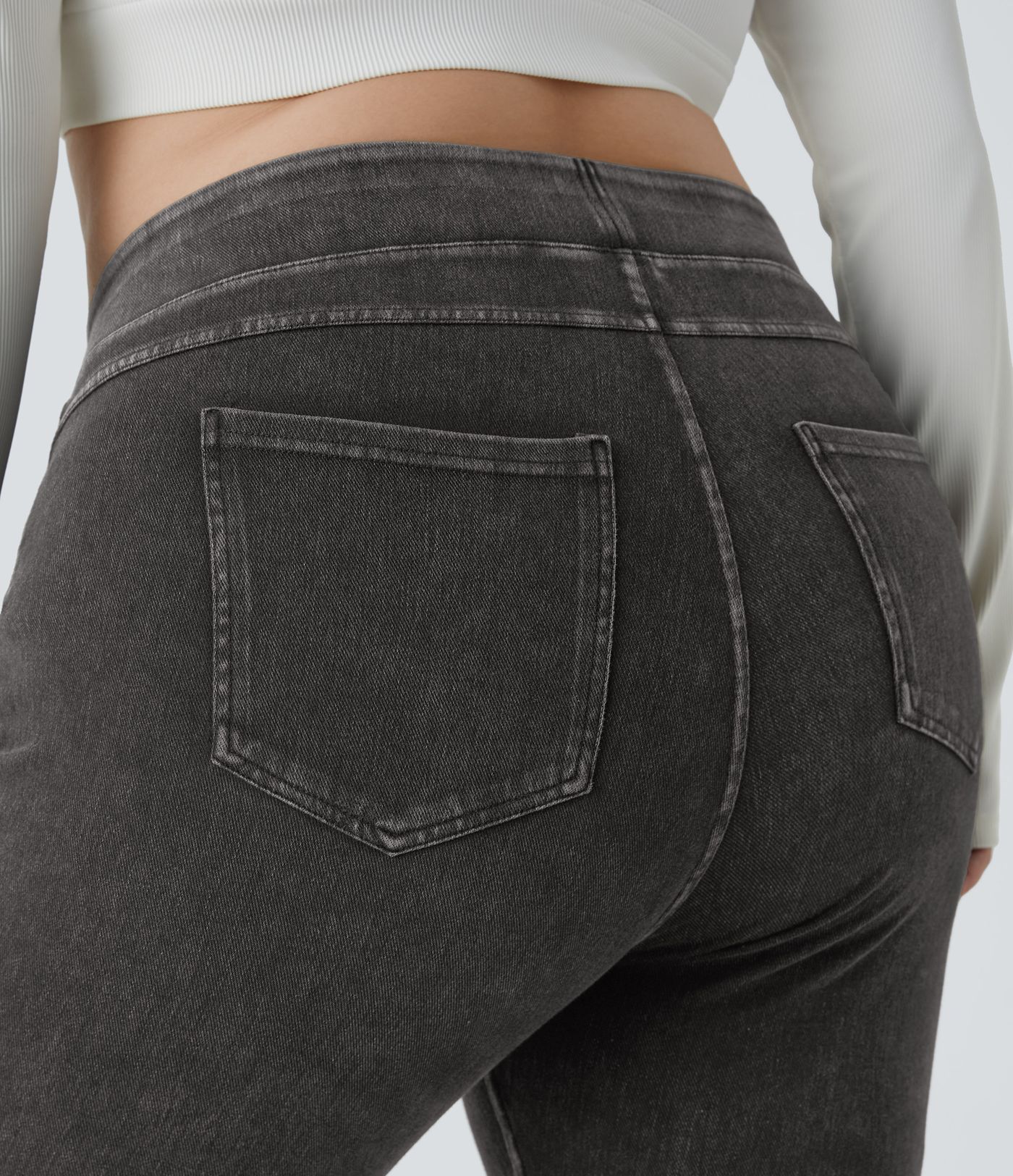 Halara Flex™ Plus Size Jeans Jeggings aus elastischem Strick-Denim mit hohem Bund und Gesäßtaschen