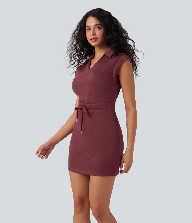 Vestido de tenis 2 en 1 con cuello en V de manga corta con cordón ajustable y bolsillos