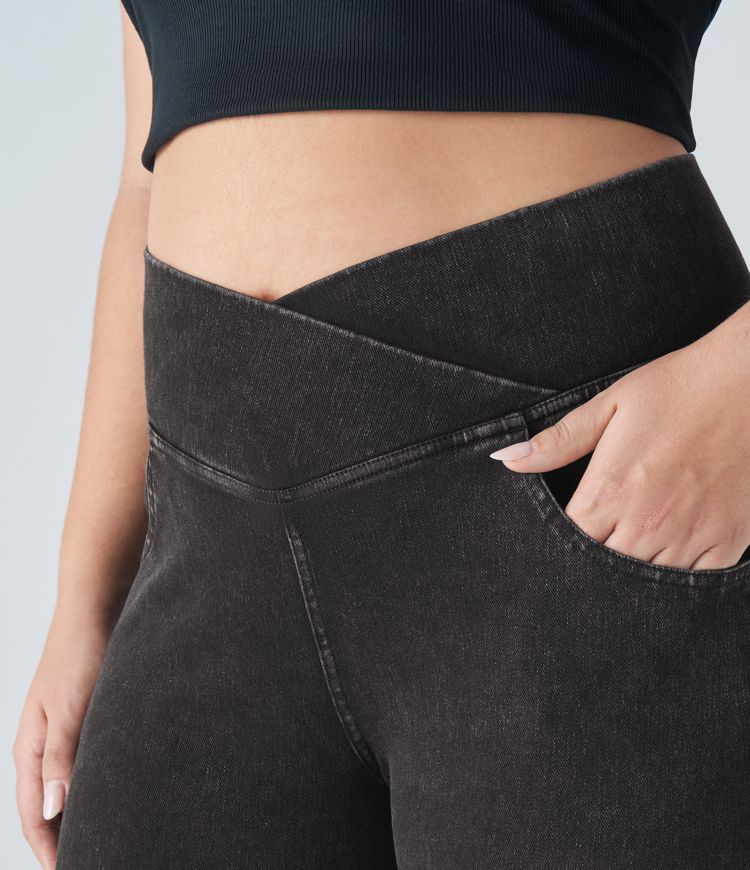 Halara Flex™ High Waisted Crossover Pocket Washed Casual Plus Size Jeans