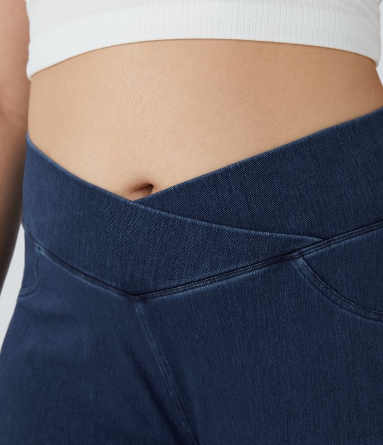 Halara Flex™ High Waisted Crossover Pocket Denim Casual Plus Size Shorts 3"