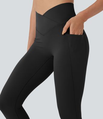 Halara UltraSculpt™ High Waisted Crossover Tummy Control 7/8 Training Leggings with Pockets