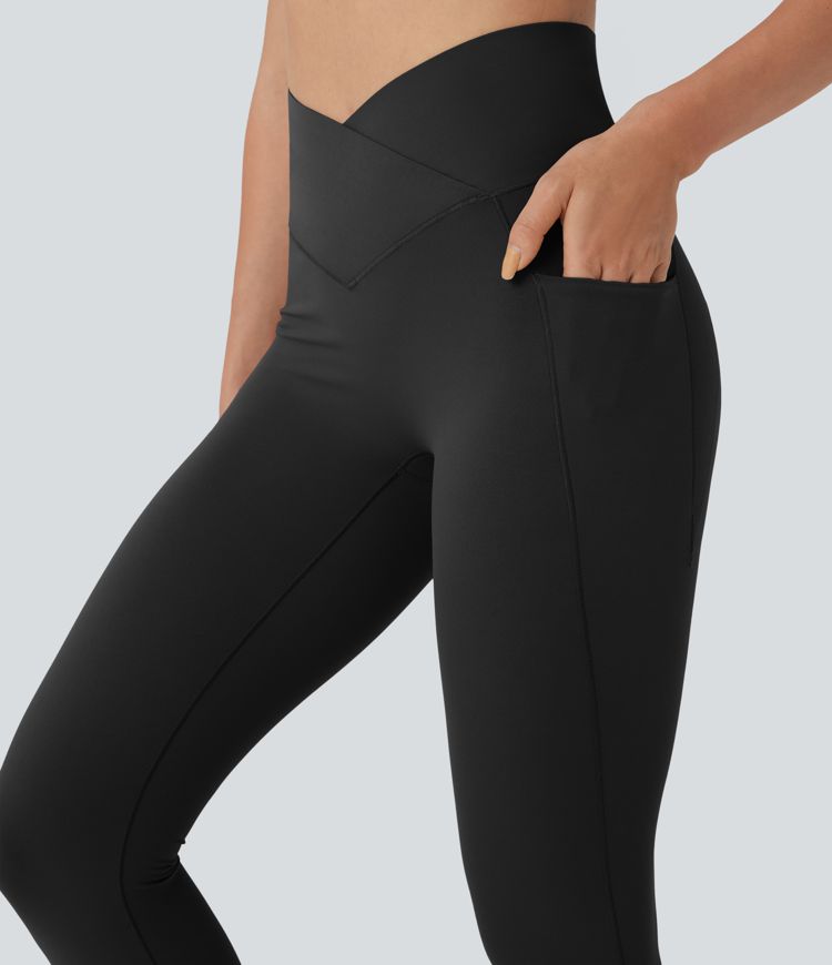 Halara UltraSculpt™ SoCinched High Waisted Crossover Tummy Control 7/8 Training Leggings with Pockets