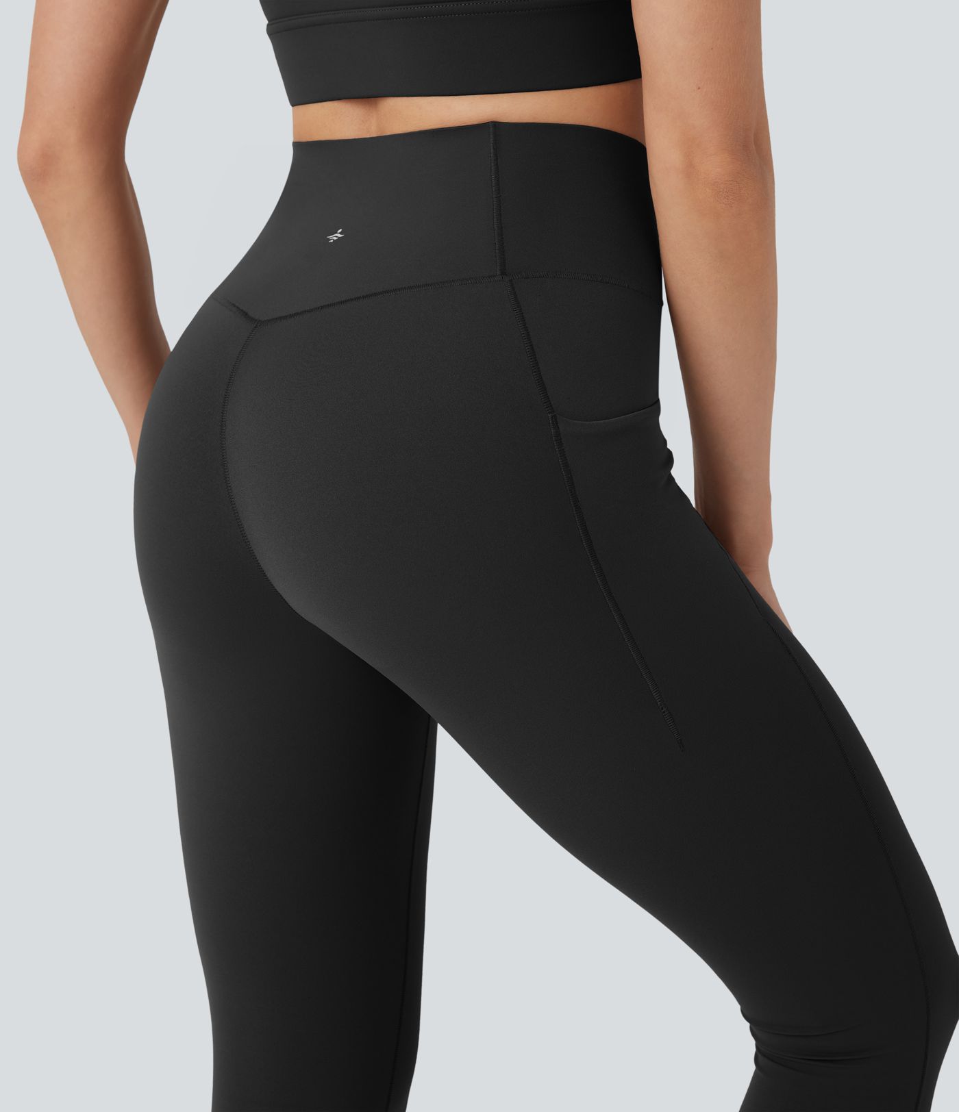 Halara UltraSculpt™ High Waisted Crossover Tummy Control 7/8 Training Leggings with Pockets