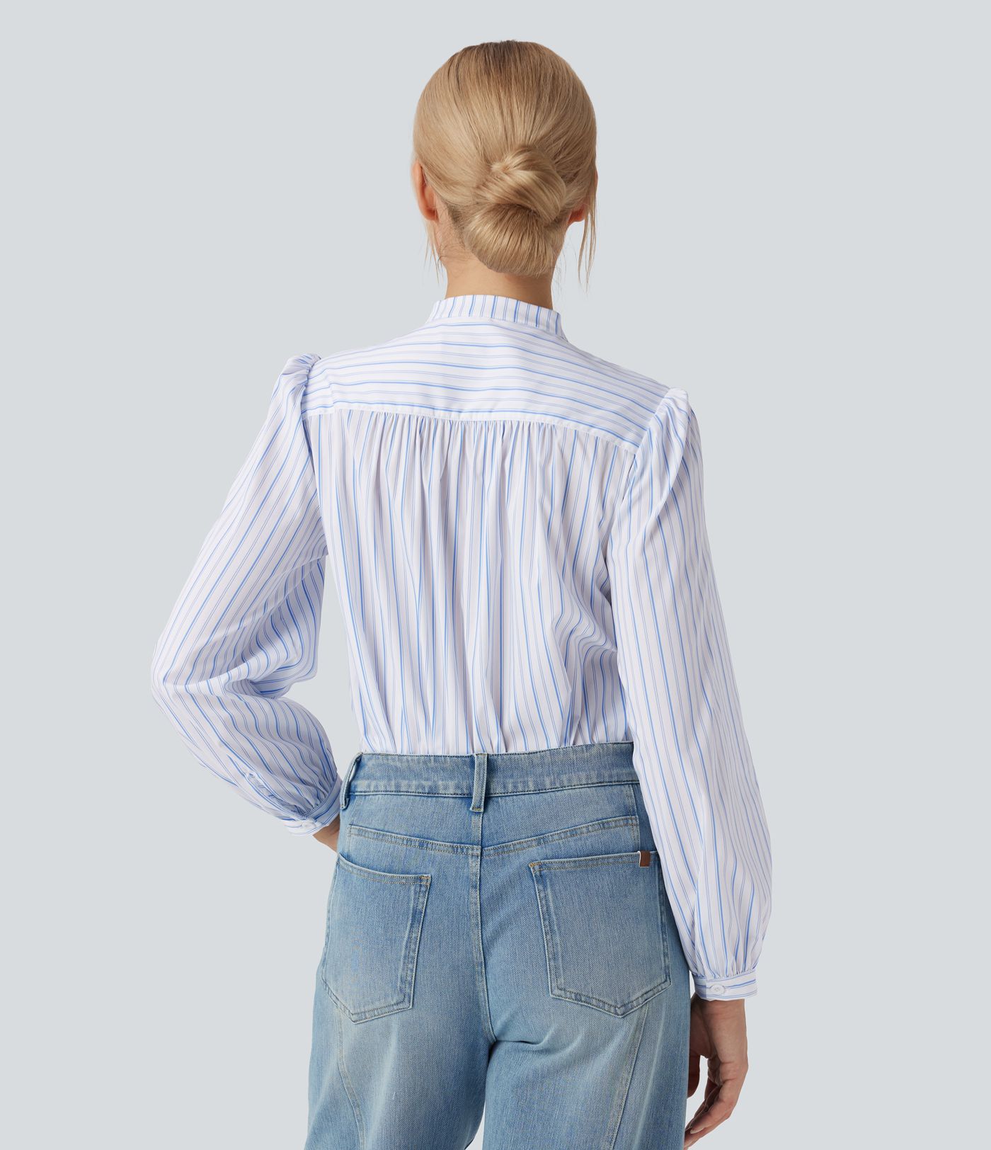 Lässige Bluse mit V-Ausschnitt und Hoch-Tief-Streifenmuster