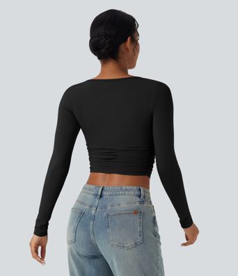 Top casual corto fruncido de manga larga con cuello barco