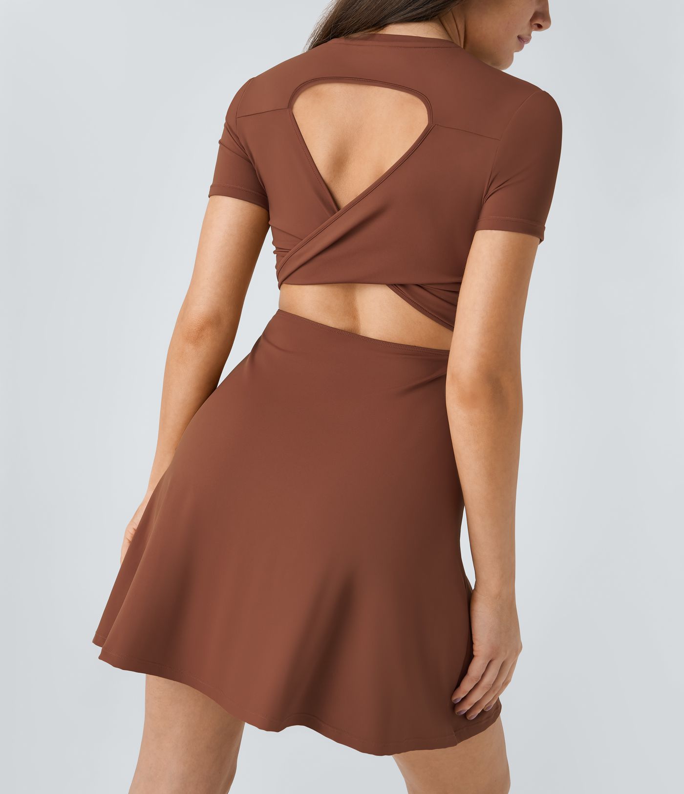 Vestido deportivo mini con abertura y falda acampanada para baile en copas D-F