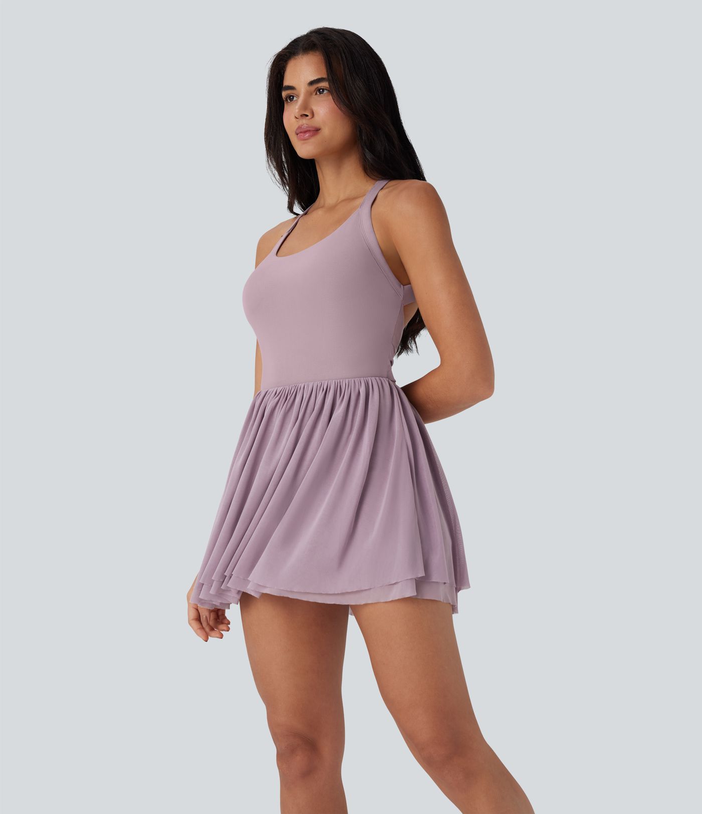 Rückenfreies 2-in-1 Mini-Tanz-Aktivkleid aus gedrehtem Netzstoff mit Seitentasche