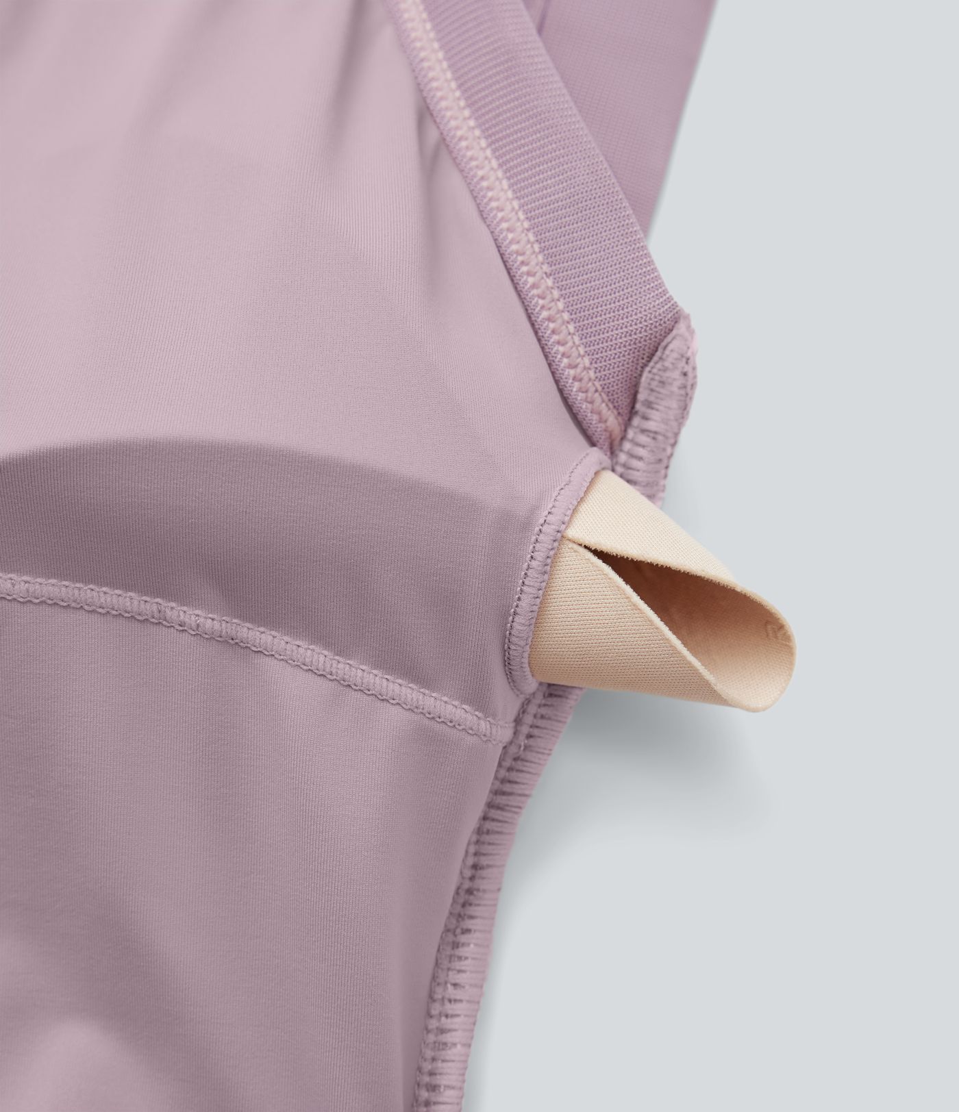 Rückenfreies 2-in-1 Mini-Tanz-Aktivkleid aus gedrehtem Netzstoff mit Seitentasche