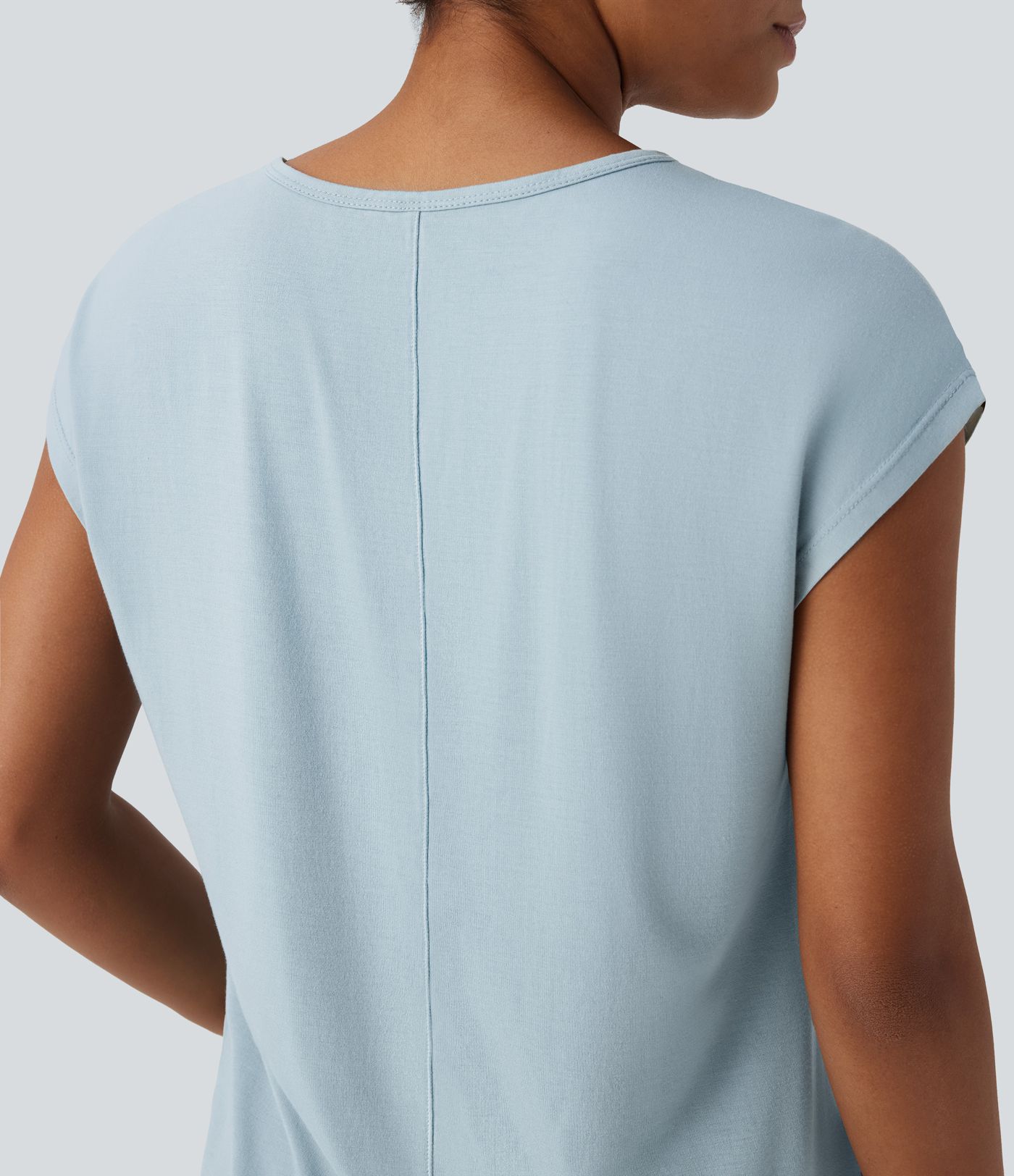 Lässiges Kurzarm-T-Shirt mit V-Ausschnitt