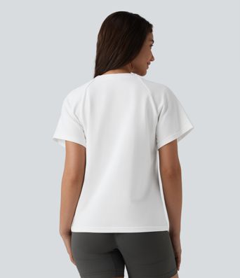 Lässiges Baumwoll-T-Shirt mit Rundhalsausschnitt und kurzen Ärmeln