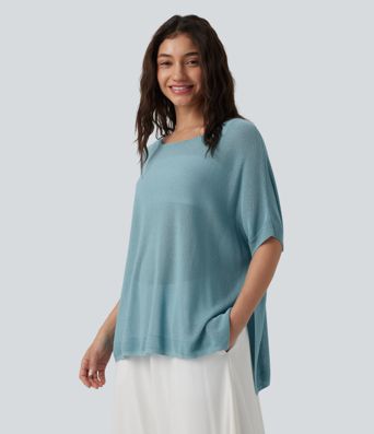 Pull décontracté semi-transparent à encolure bateau, quelques chauve-souris et ourlet fendu