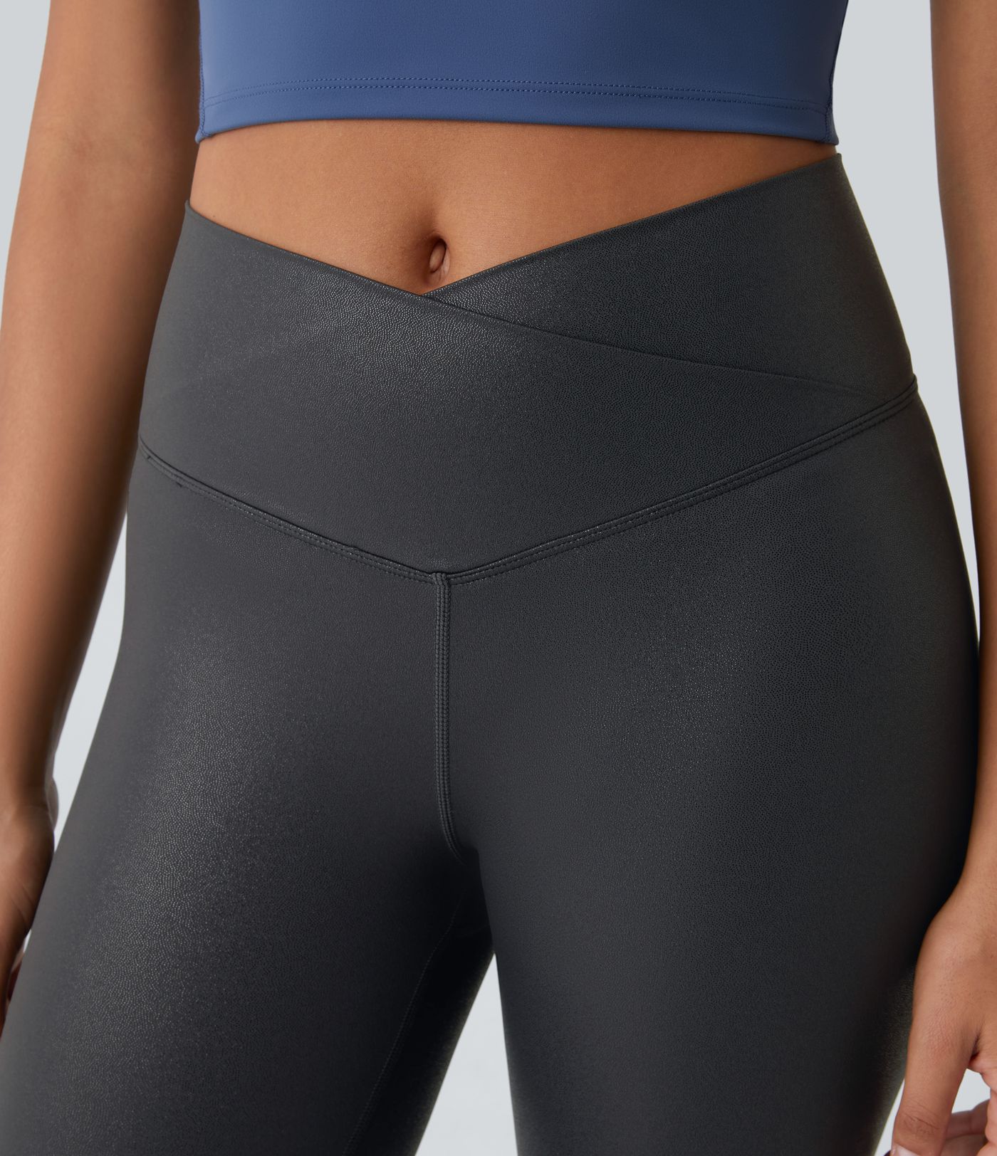 Softlyzero™ Legging Casual en Tissu Enduit avec Poches Arrière Croisées Impression Métallisée Extensibles