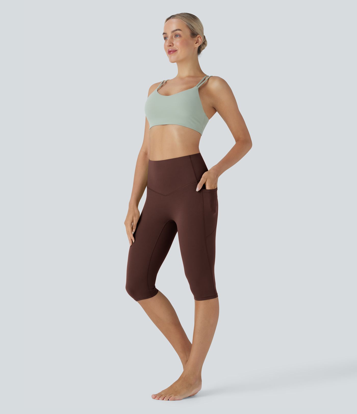 Halara UltraSculpt™ - Pedal-Pusher-Yoga-Leggings mit hohem Bund, Seitentaschen und Bauchkontrolle Halara UltraSculpt™ - Pedal-Pusher-Yoga-Leggings mit hohem Bund, Seitentaschen und Bauchkontrolle