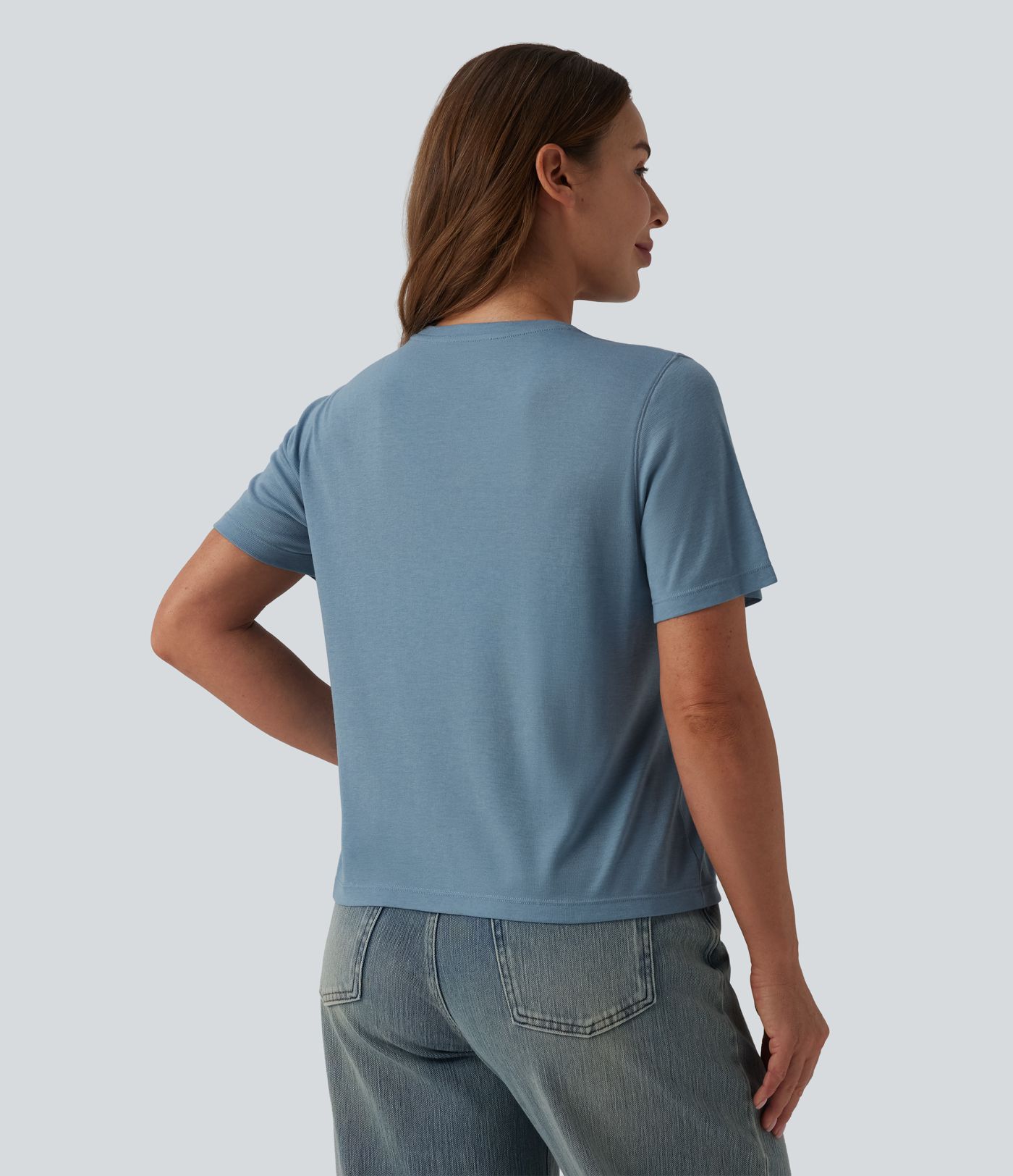 Lässiges T-Shirt aus Wollmischung mit Rundhalsausschnitt und kurzen Ärmeln