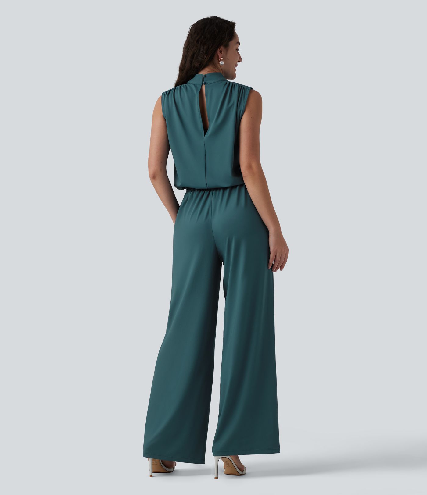 Ärmelloser Jumpsuit mit Stehkragen, Seitentaschen und geradem Bein für Brautjungfern und Hochzeitsgäste - Easy Peezy