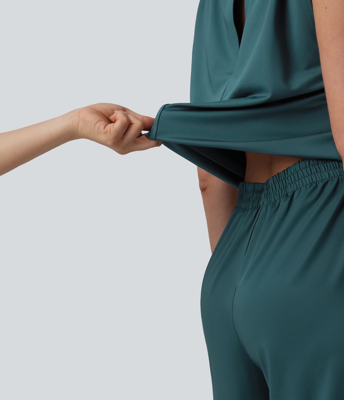 Ärmelloser Jumpsuit mit Stehkragen, Seitentaschen und geradem Bein für Brautjungfern und Hochzeitsgäste - Easy Peezy