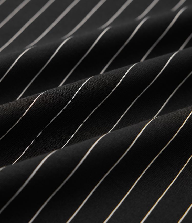 Ärmelloser Jumpsuit mit U-Boot-Ausschnitt, Seitentaschen, seitlichen Bindebändern, Streifen und Cool-Touch - Easy Peezy Edition