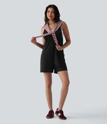 Melanżowy, codzienny kombinezon (romper) z dekoltem w formie liter U i kieszeniami.