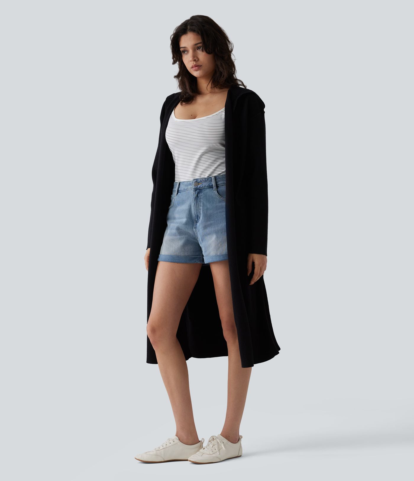 Lässige Longline-Strickjacke mit Kapuze, langen Ärmeln und offener Vorderseite