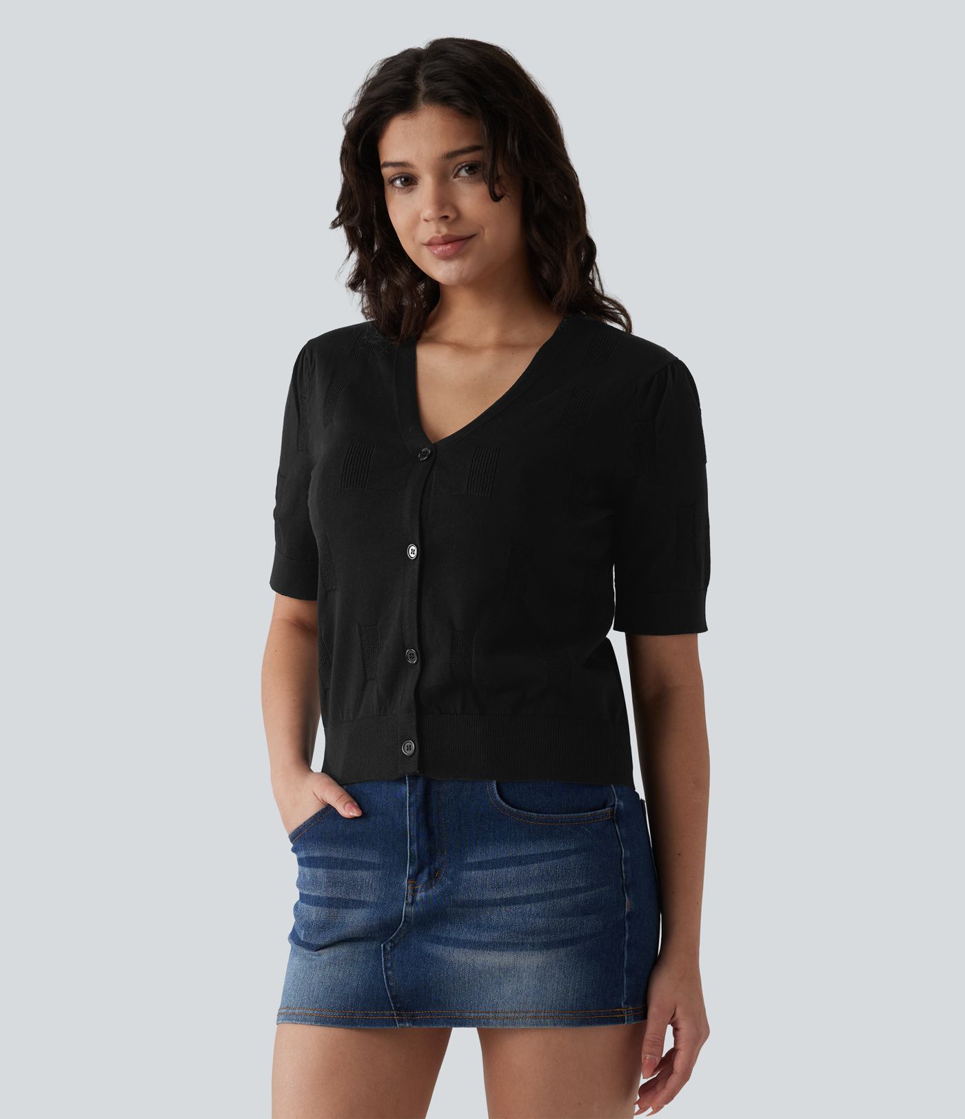 Casual short-sleeved V-neck cardigan