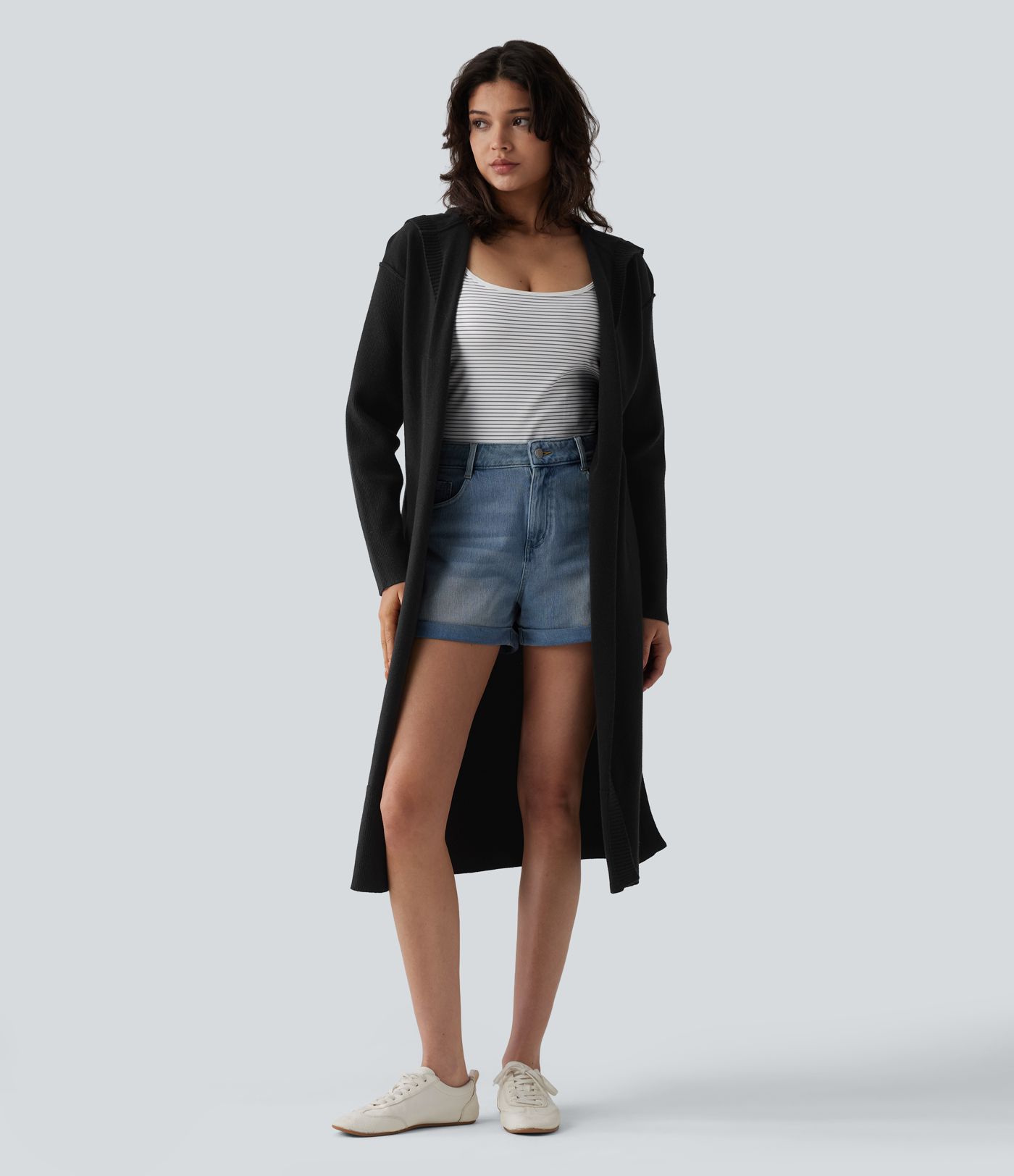 Lässige Longline-Strickjacke mit Kapuze, langen Ärmeln und offener Vorderseite