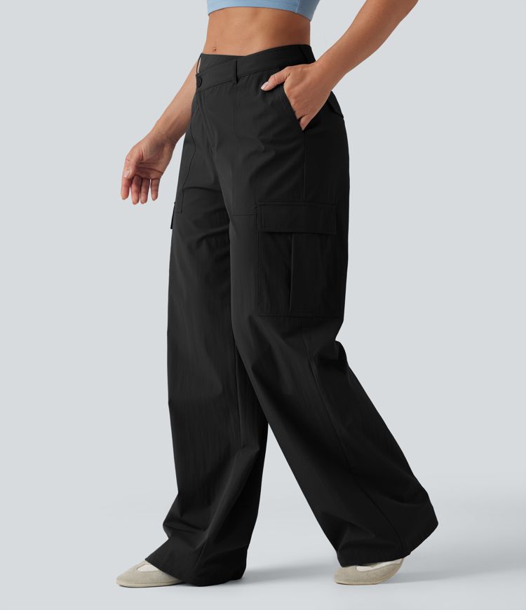 Asymmetrische Cargohosen mit mittlerer Bundhöhe, weitem Bein und Taschen