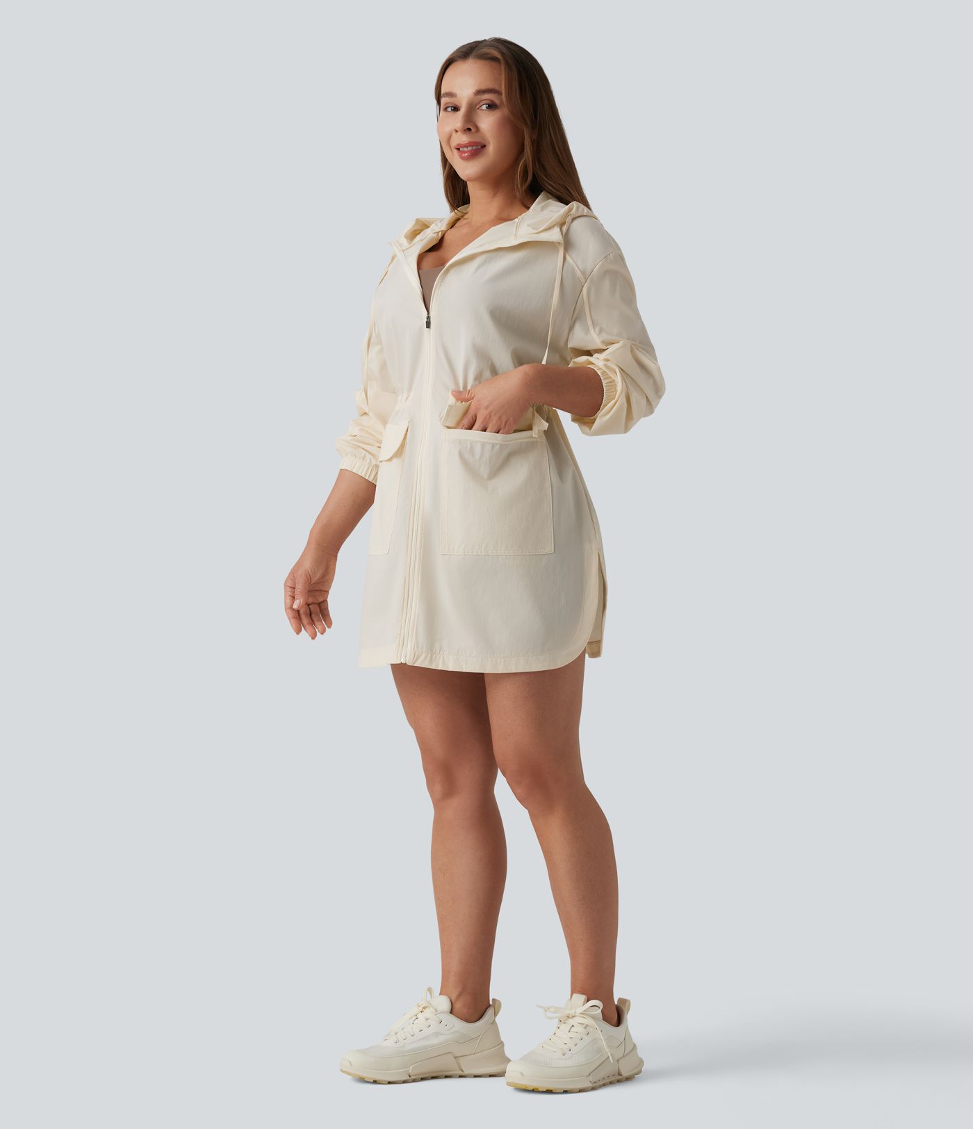 Water Repellent Wear-Resistant Hooded Drawstring Curved Hem Hiking Cargo Jacket with Pockets