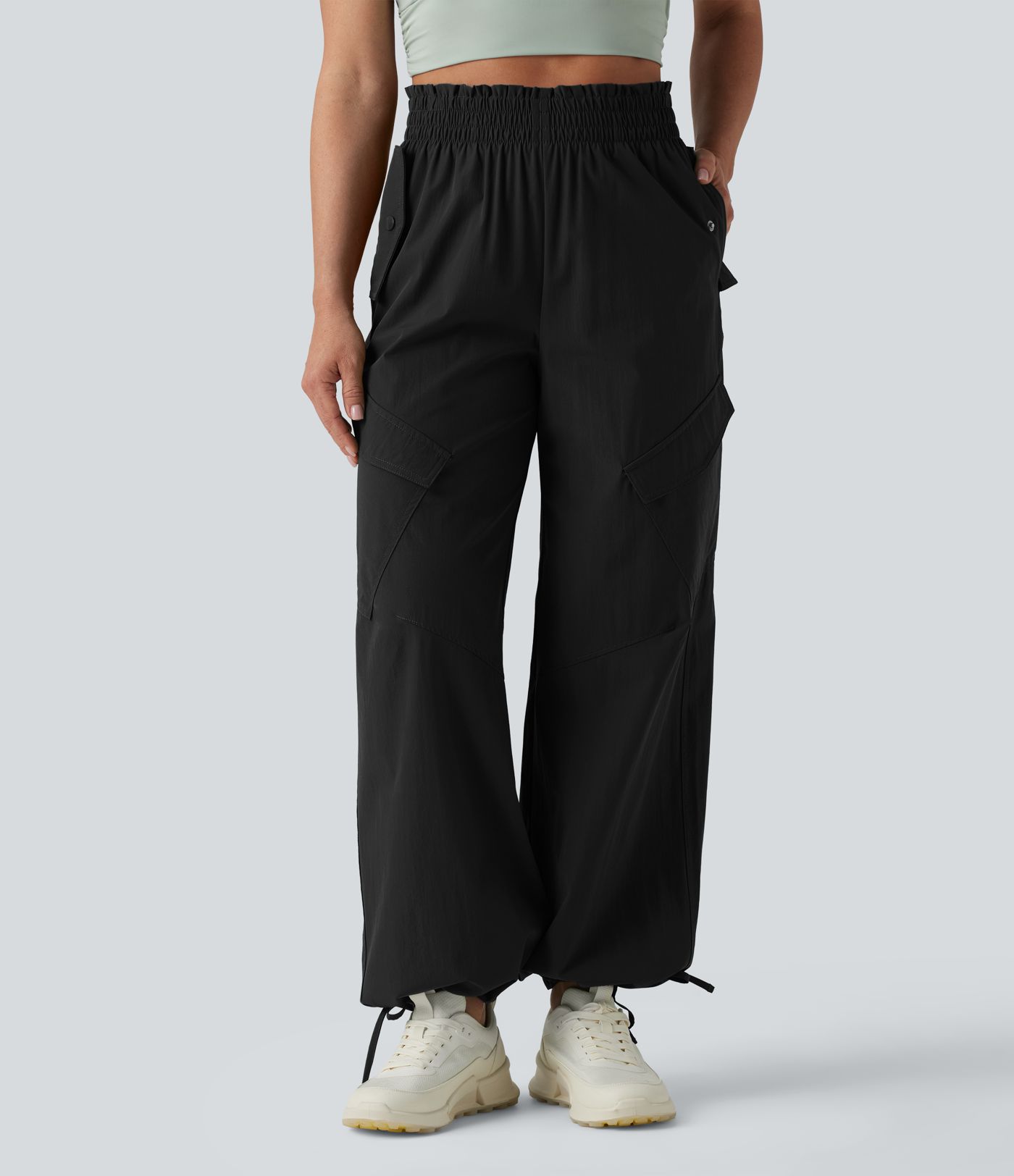 Pantalon cargo sport taille haute à finitions ondulées avec poches