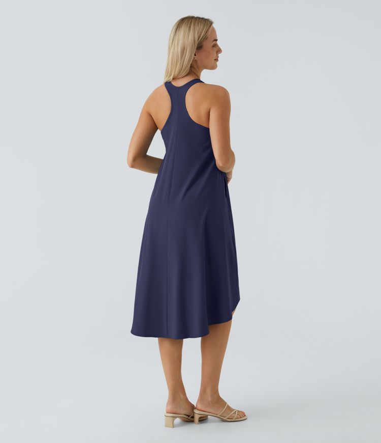 Breezeful™ Rückenfreies, fließendes Midi-Freizeitkleid mit Racerback, Seitentaschen und High-Low-Design - schnelltrocknend Breezeful™ Rückenfreies, fließendes Midi-Freizeitkleid mit Racerback, Seitentaschen und High-Low-Design - schnelltrocknend