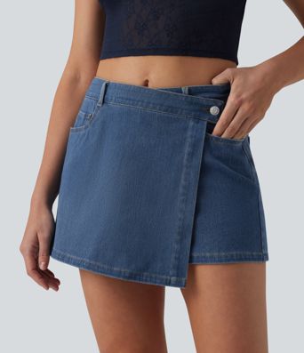 Halara Flex™ - Lässiger Micro-Skort aus Denim mit mittelhohem Crossover-Bund und mehreren Taschen