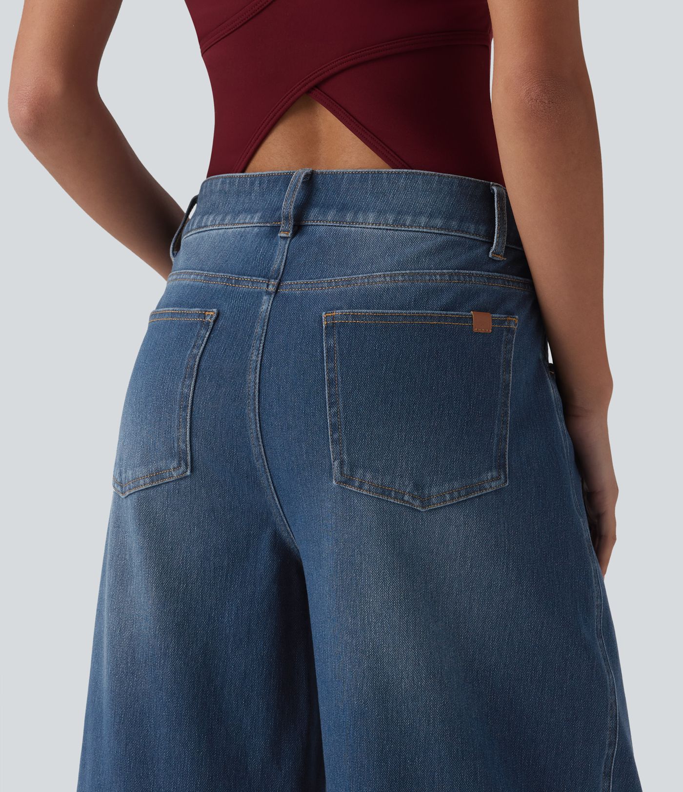Jean barrel Halara Flex™ taille basse avec bouton, fermeture éclair, multiples poches et jambes amples en maille extensible