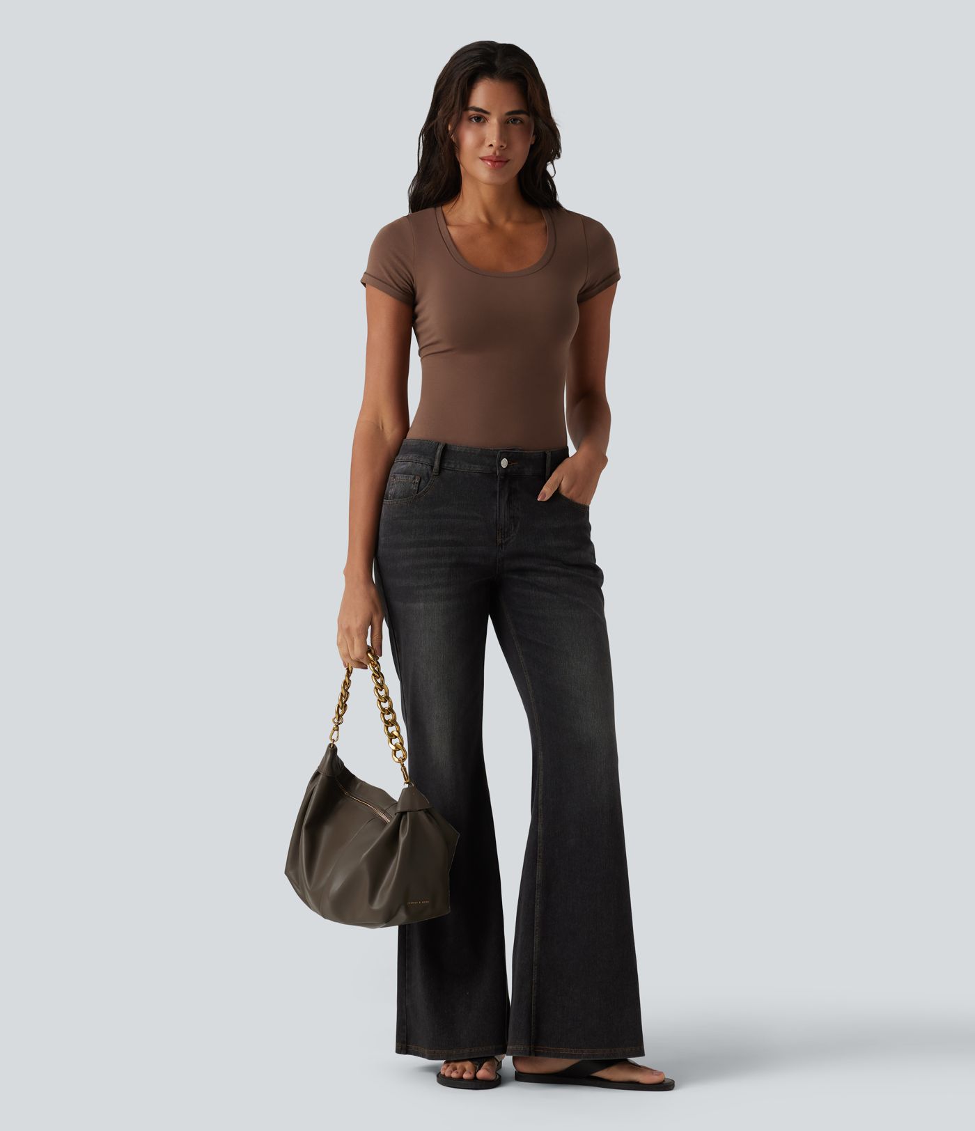 T-shirt casual de algodão com decote em U e mangas curtas