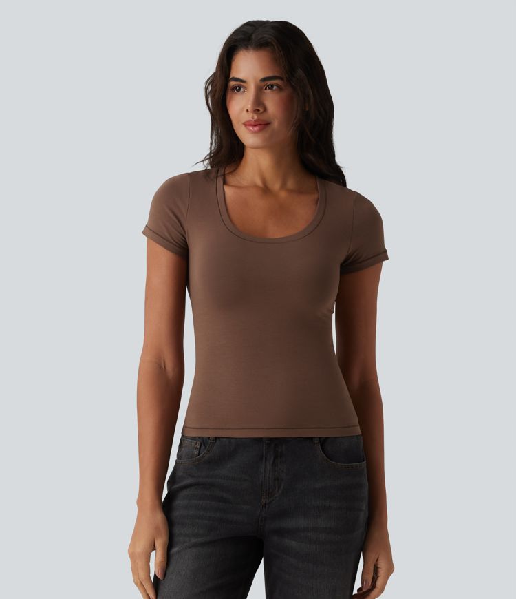 T-shirt casual de algodão com decote em U e mangas curtas