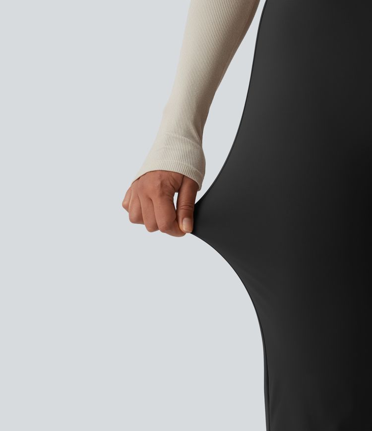 Work trousers with a high waist