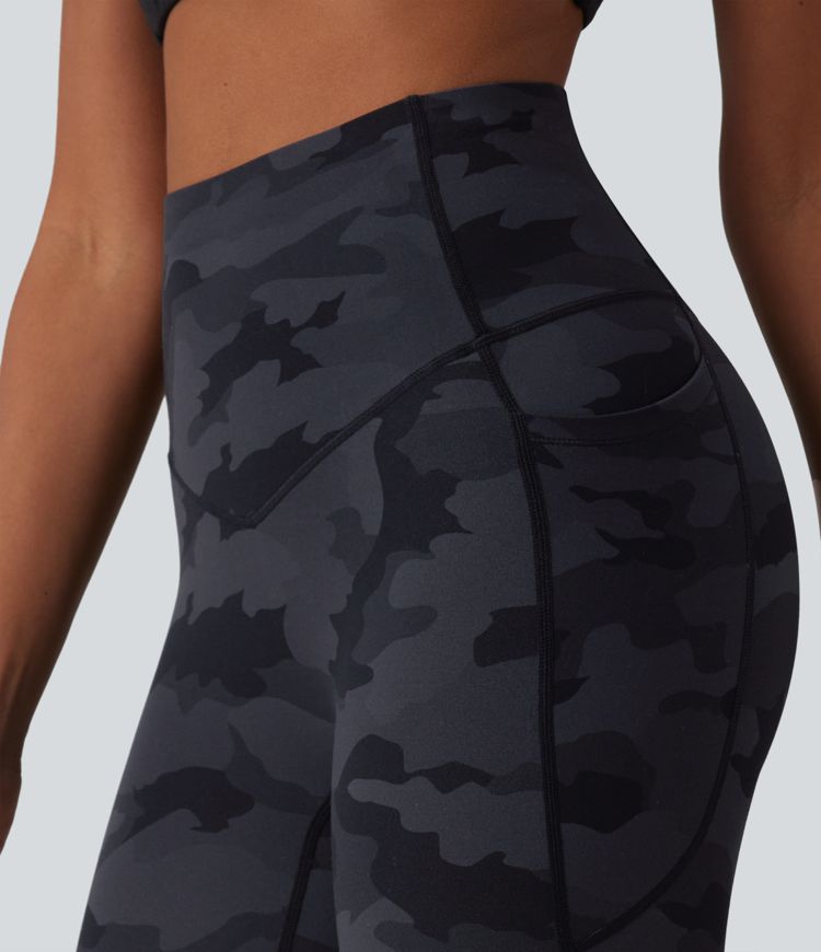 Halara UltraSculpt™ - Laufleggings mit hohem Bund, Seitentaschen, Bauchkontrolle und Camouflage-Muster