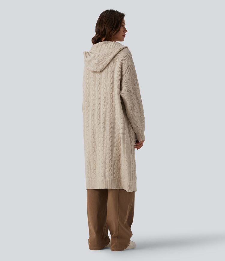 Casual pullover with hood, side pockets and long sleeves