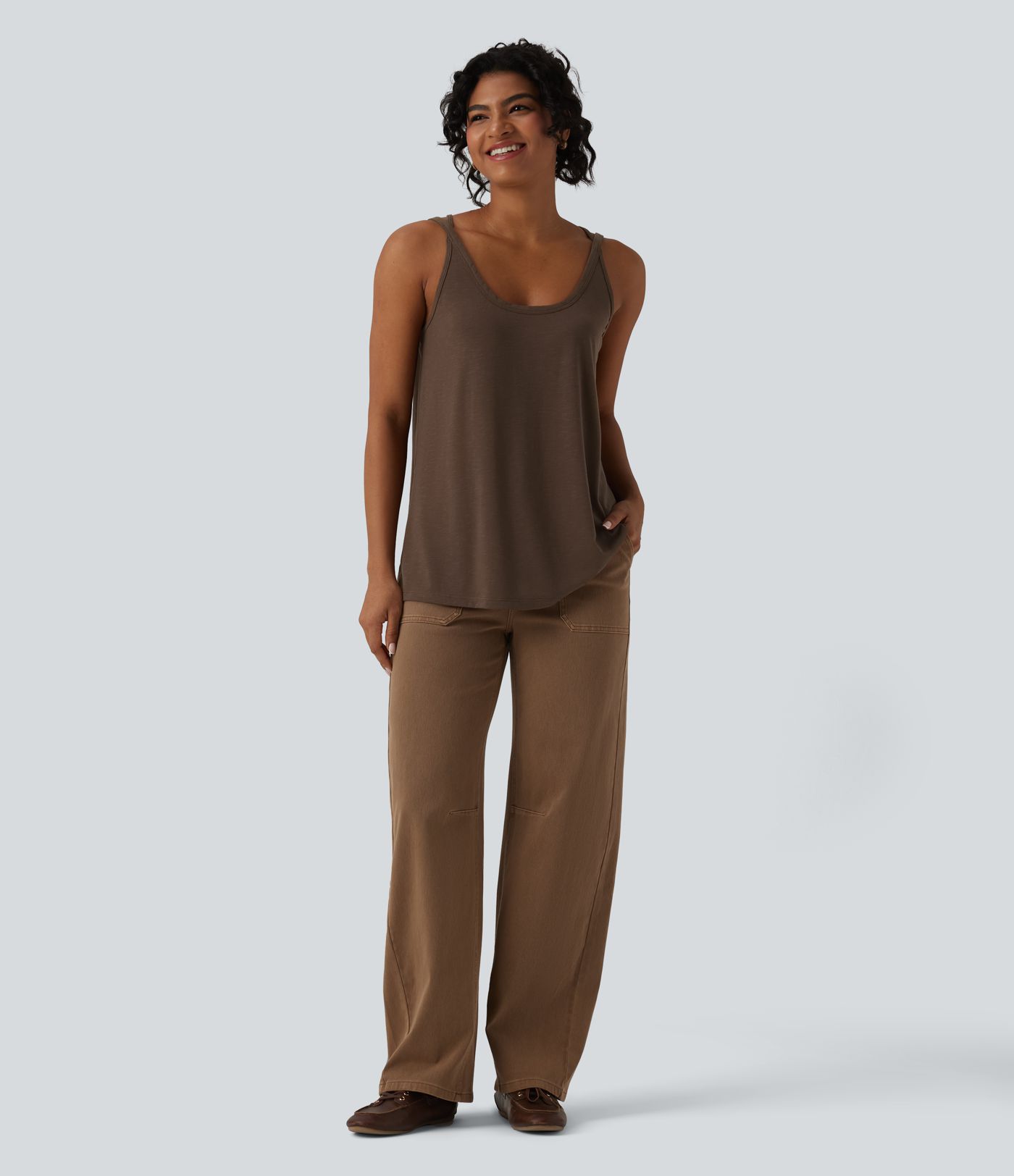 Tops ar U veida izgriezumu, brīvs ikdienas modelis