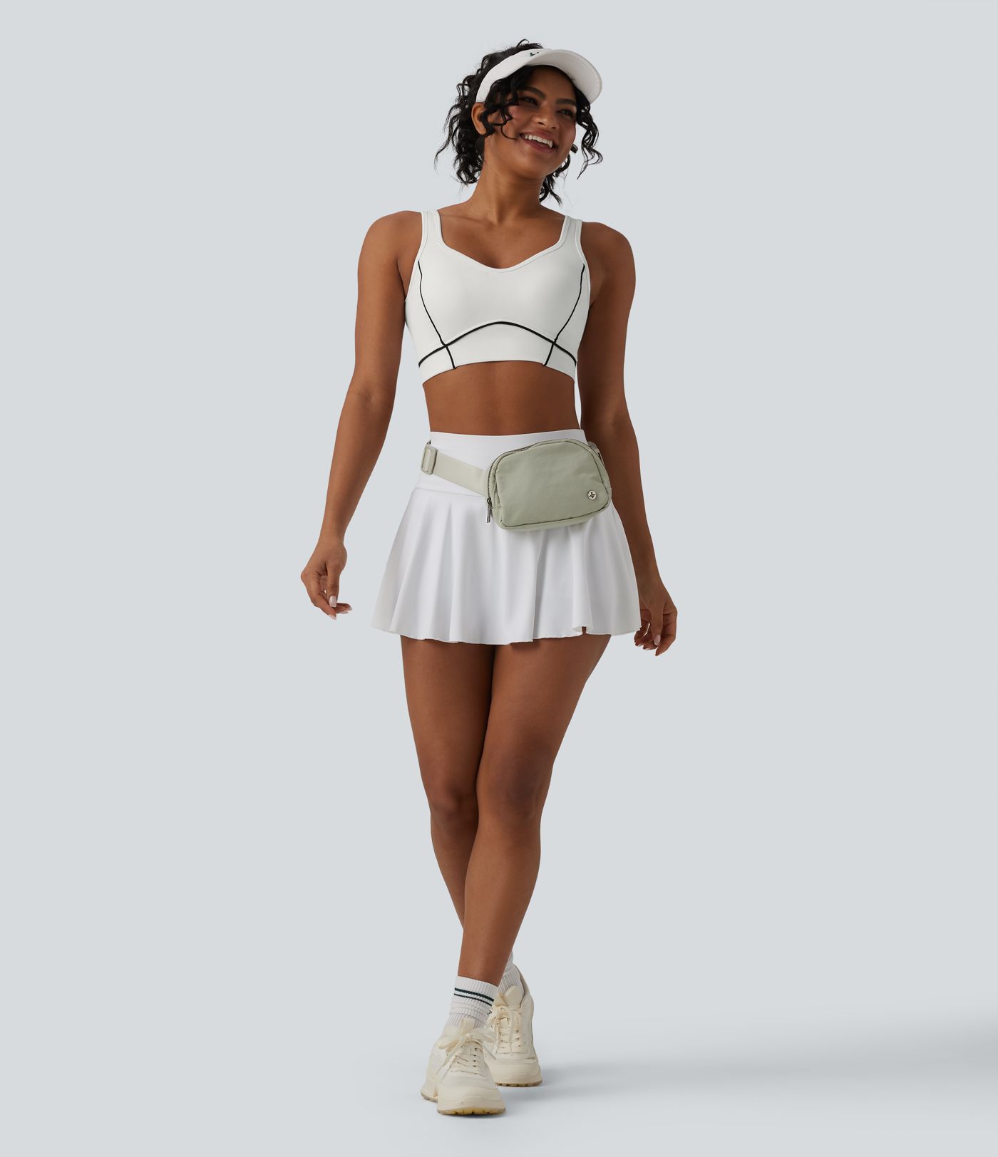 OneForm Seamless Flow - Rückenfreier Tennis-Sport-BH mit geringem Support, integriertem BH und Farbblock