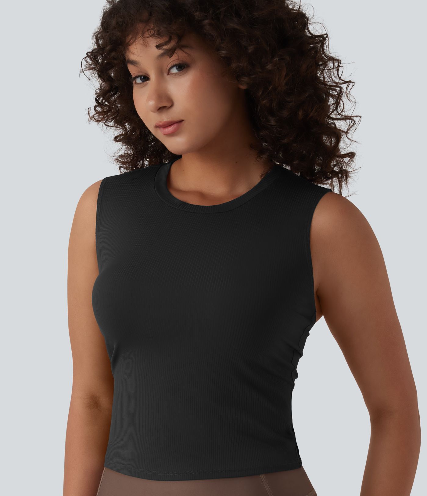 Workout-Tanktop aus geripptem Strick mit Rundhalsausschnitt-UPF40+