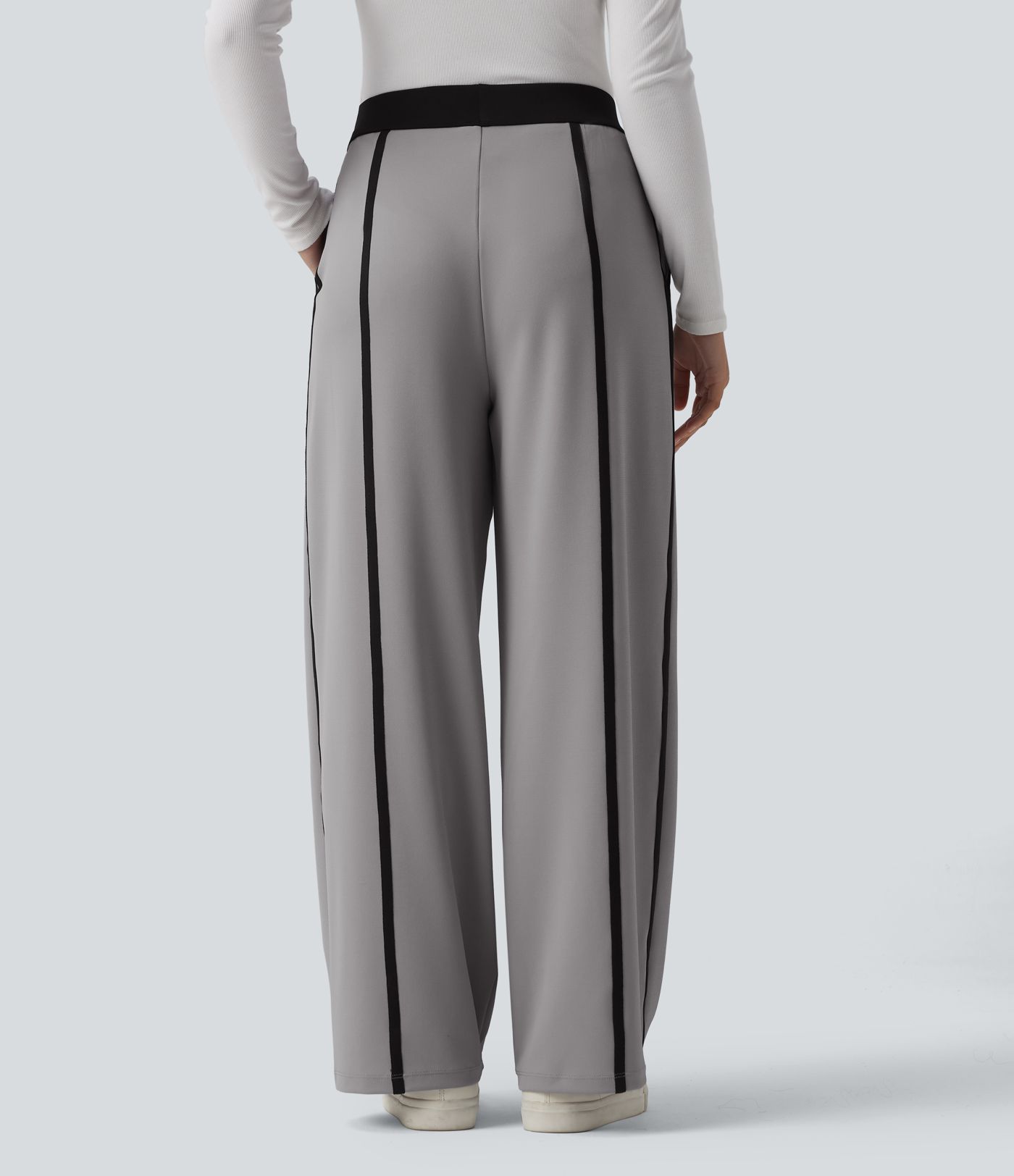 Halara Flex™ - Stoffhose aus Crêpe mit hohem Bund, Seitentaschen, Farbblock und geradem Bein