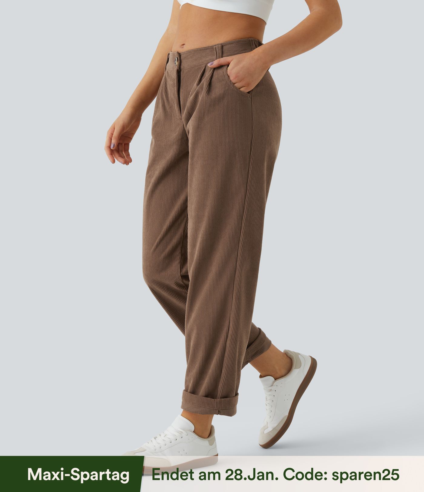 Lässige Cordhose mit mittelhohem Bund, Reißverschluss und Seitentaschen