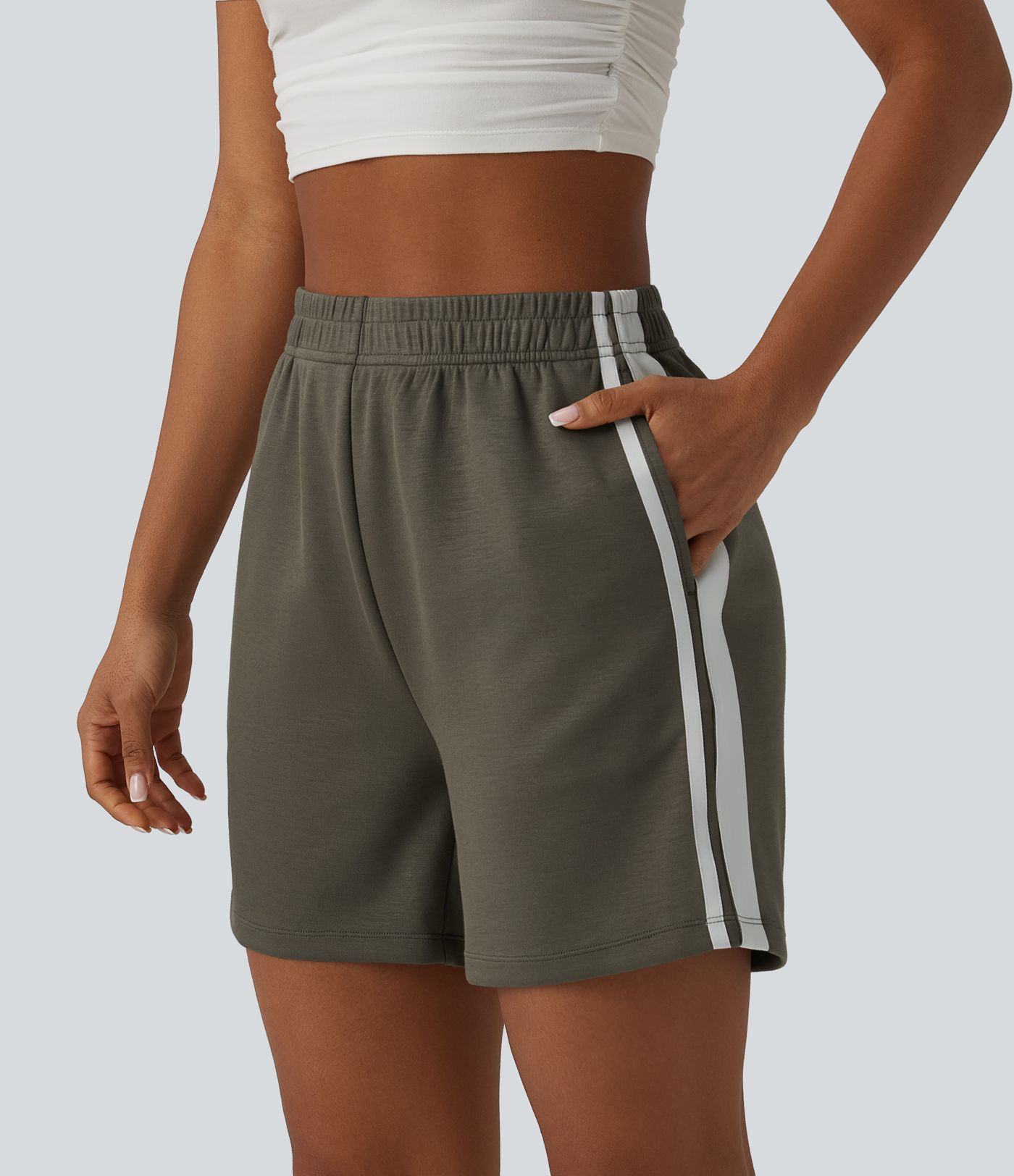 Shorts décontractés taille haute à rayures avec poches