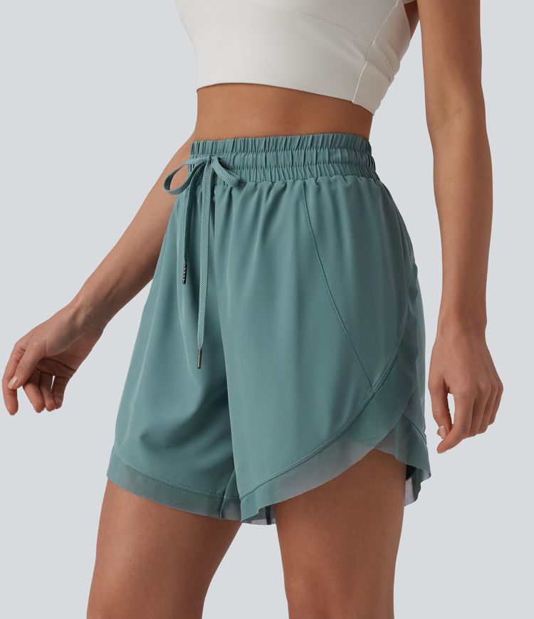 Short de yoga 2-en-1 fluide maille contrastante taille mi-haute 17,5 cm avec cordon de serrage