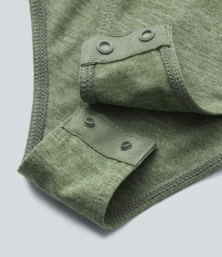 Body décontracté col V manches courtes avec épaulettes