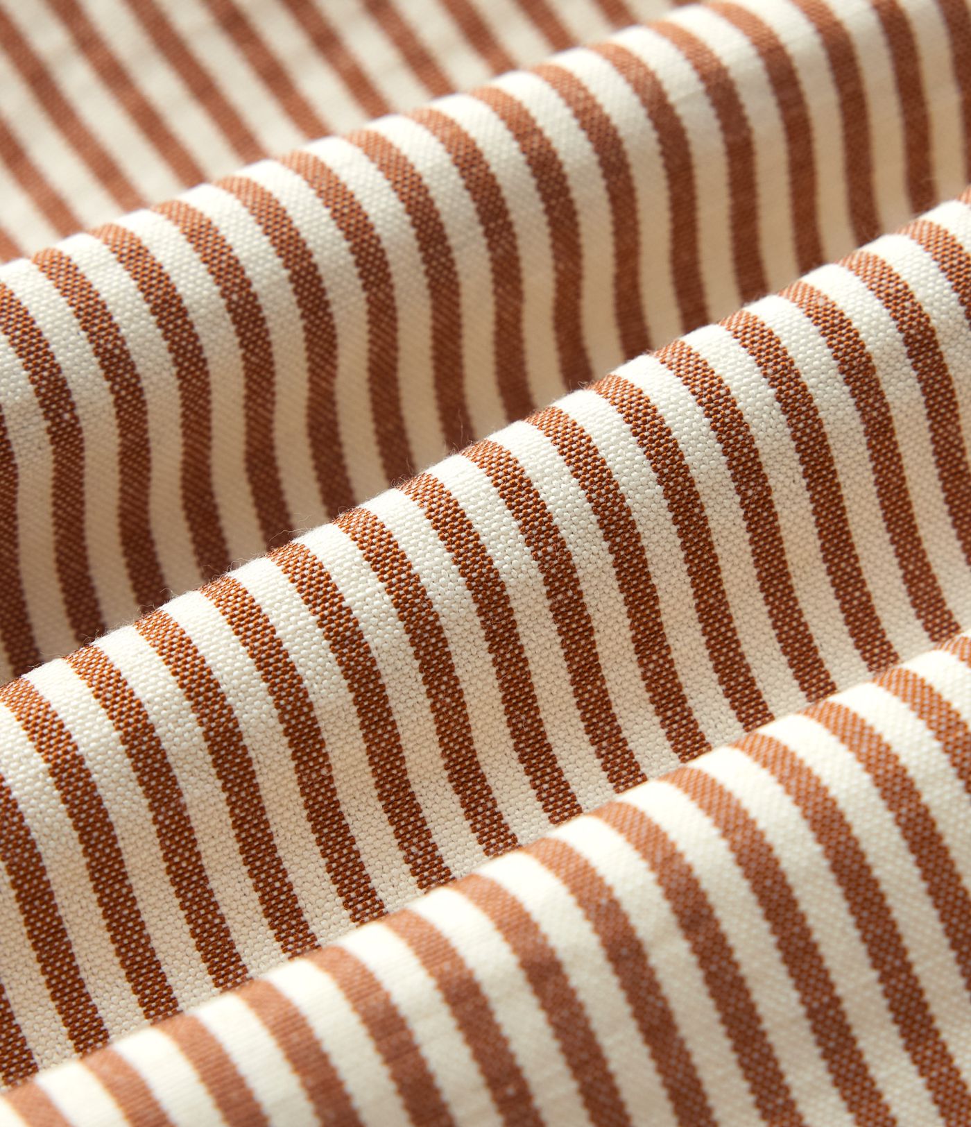 Hoch geschnittene, gestreifte, leinenähnliche, lässige weite Hose mit Kordelzug und Taschen